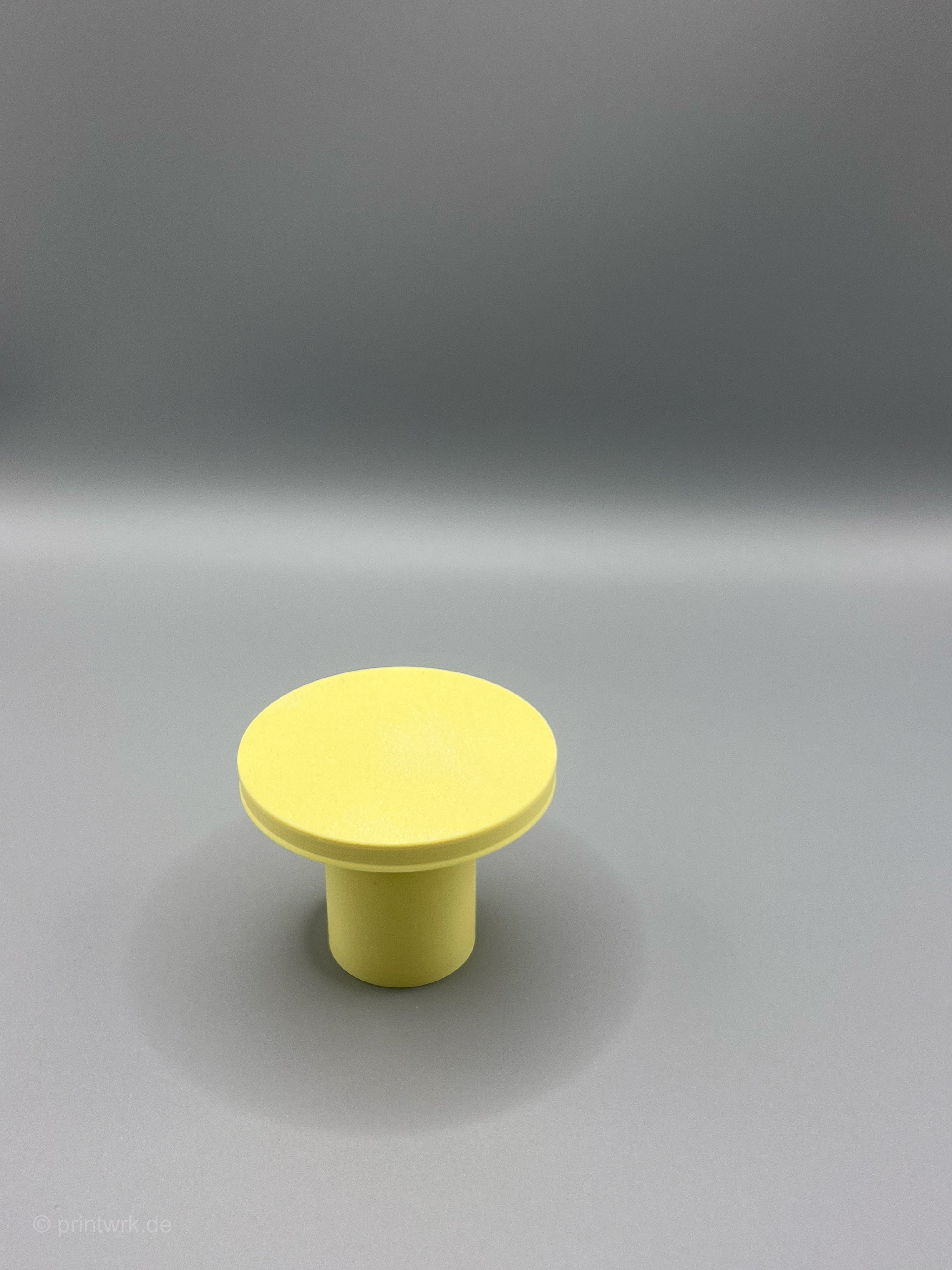 Runder 3D-gedruckter Wandhaken Classic in Almond Yellow (Ø 60 mm), modern und stabil