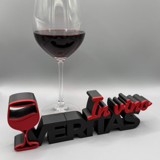 3D-Schriftzug „In vino veritas“ – Deko zum Hinstellen